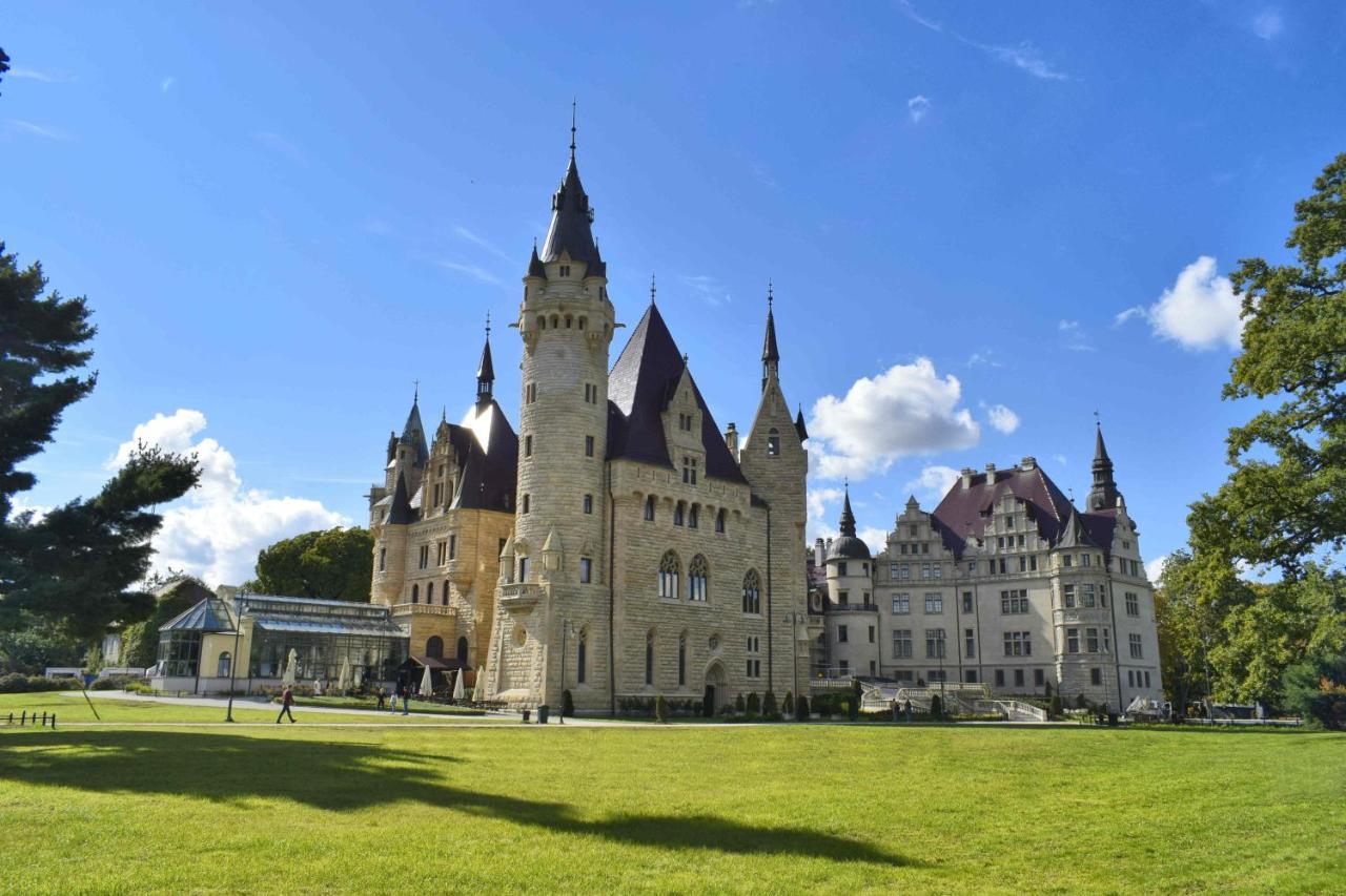 Moszna Zamek Hotel Exterior foto