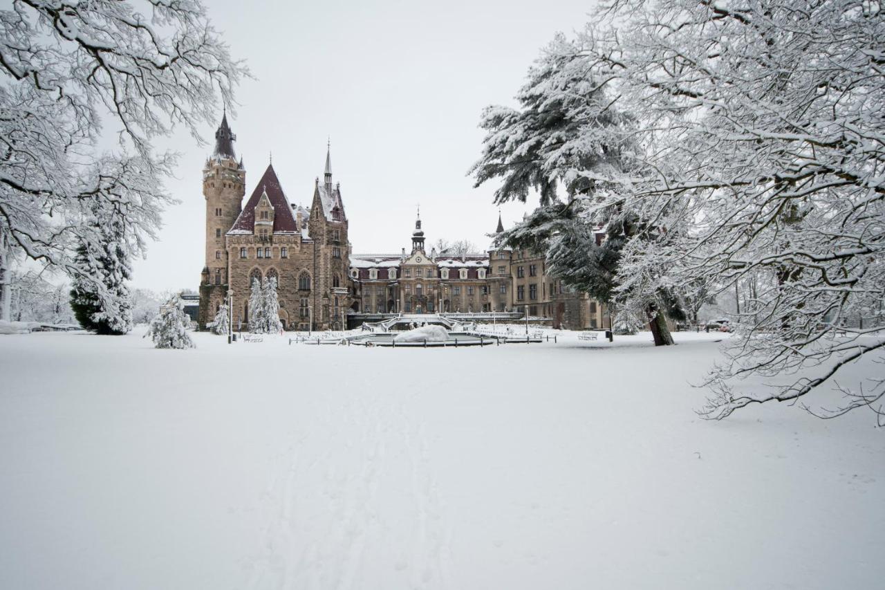 Moszna Zamek Hotel Exterior foto