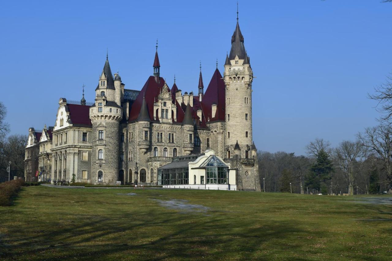 Moszna Zamek Hotel Exterior foto